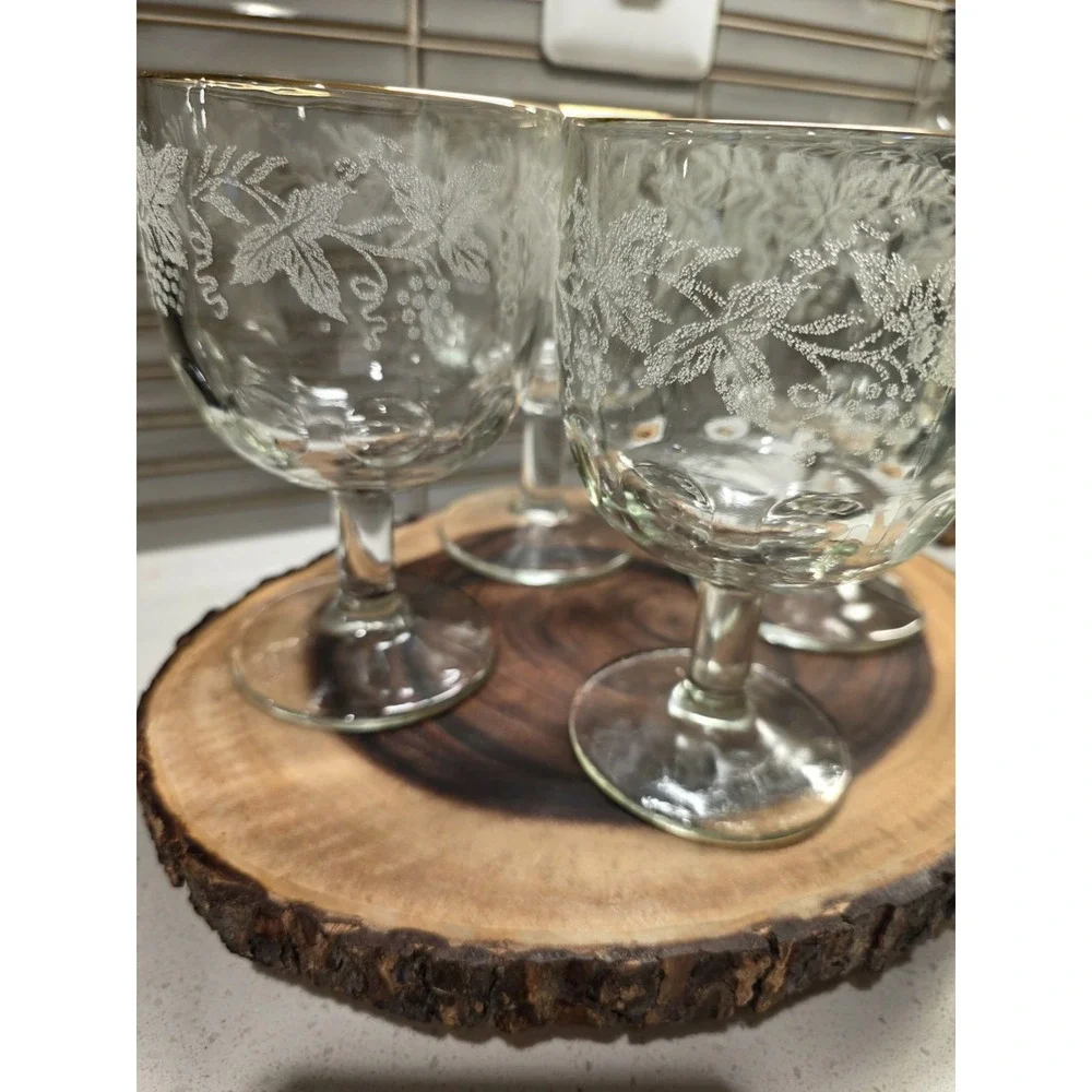 VTG Lot Of 4 Bartlett Collins Thumbprint Etched Grapes & Leaves Goblets 1940s